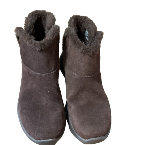 Skechers Brown Suede Fur-Lined Ankle Boots Suede and Faux Fur size 7.5 - Picture 3 of 8